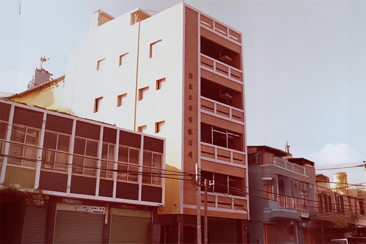 1976